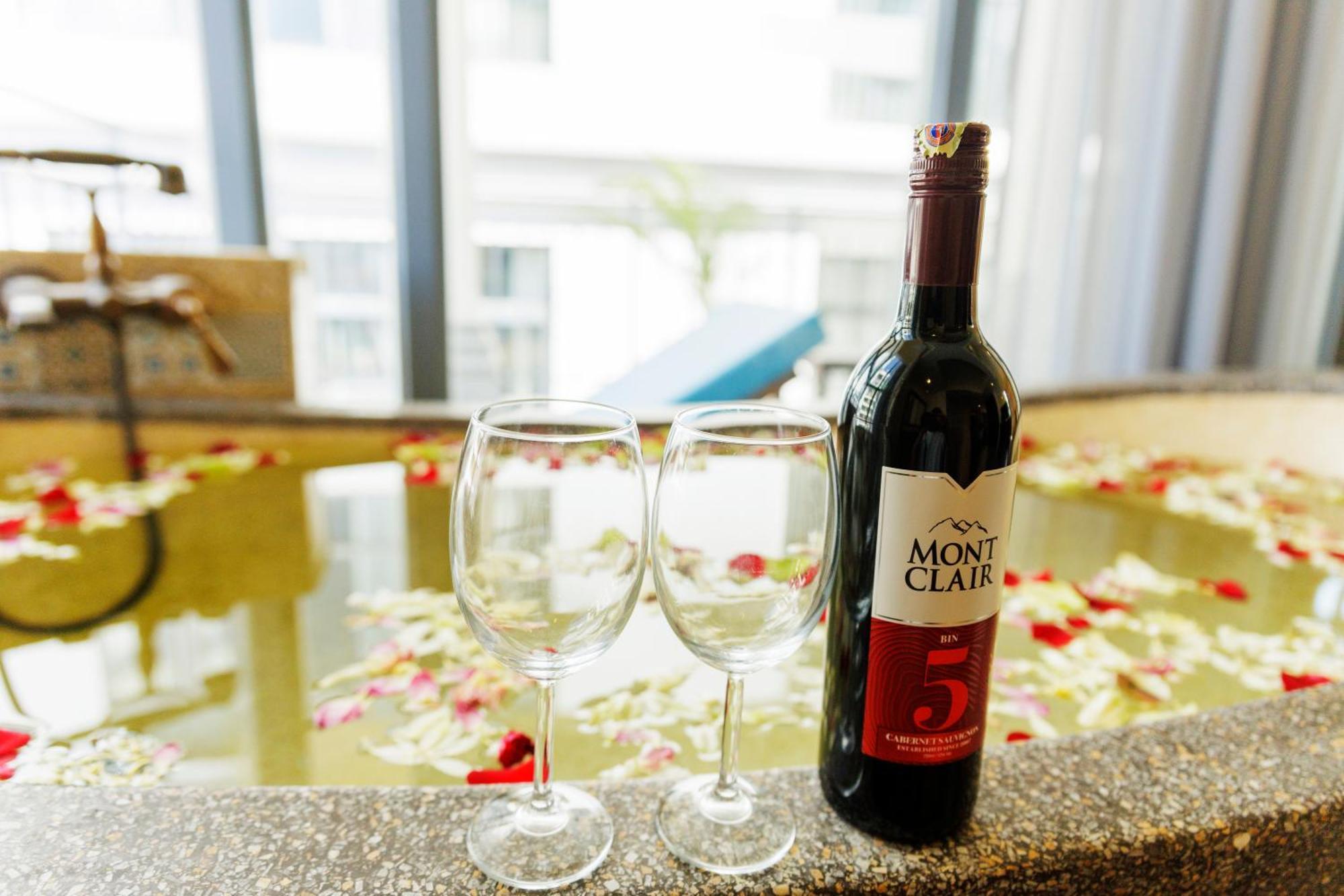 פנום פן Arison Hotel מראה חיצוני תמונה